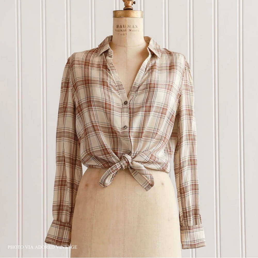 BRAND NEW, never worn, Plaid Button-Down for Sale.